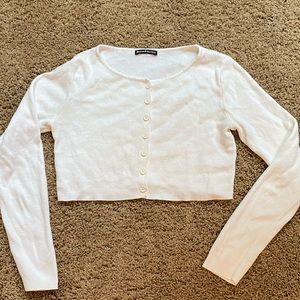 Cropped cream sweater